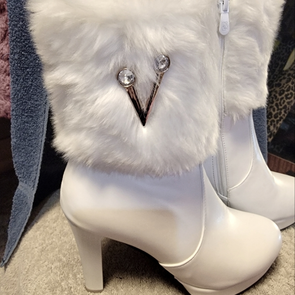 Christmas fashion boots